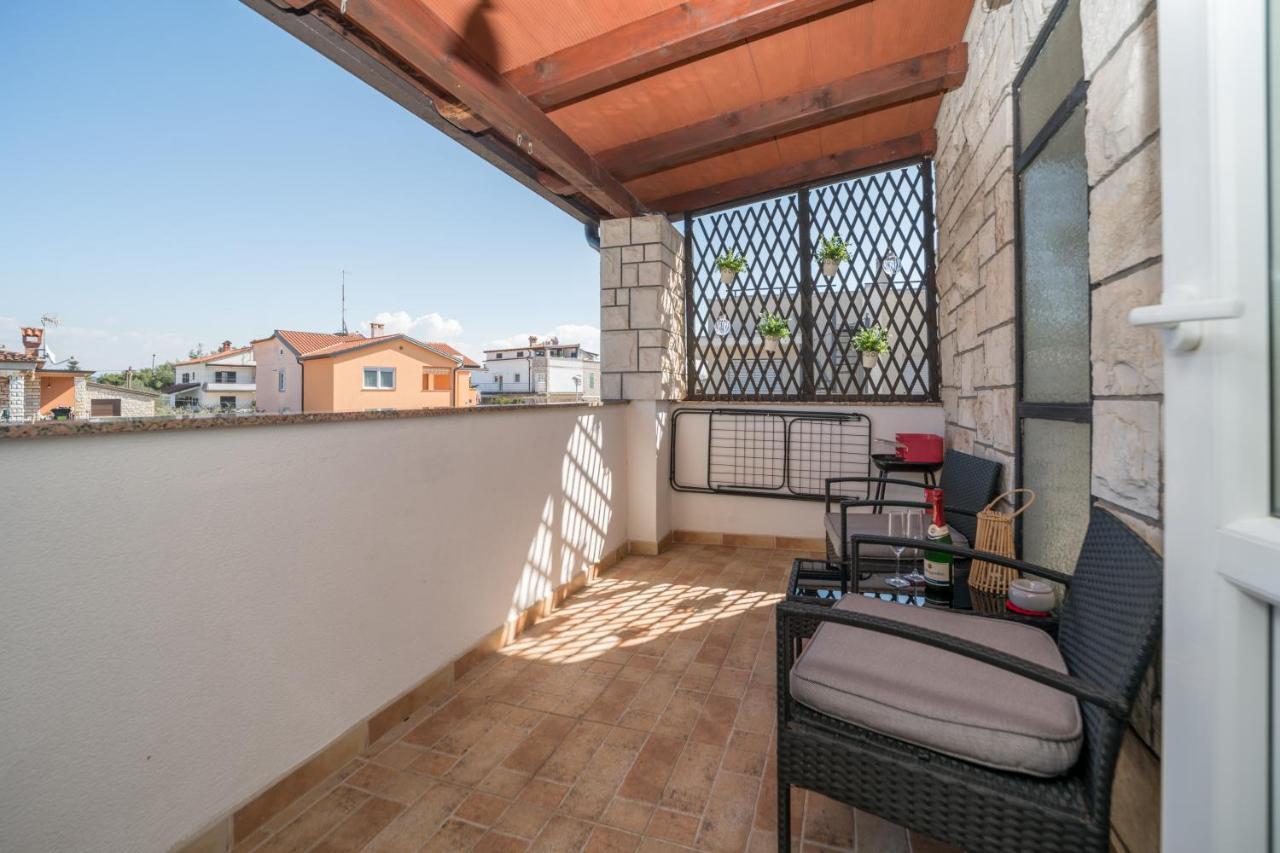 Apartament Red Karmenita Umag Zewnętrze zdjęcie